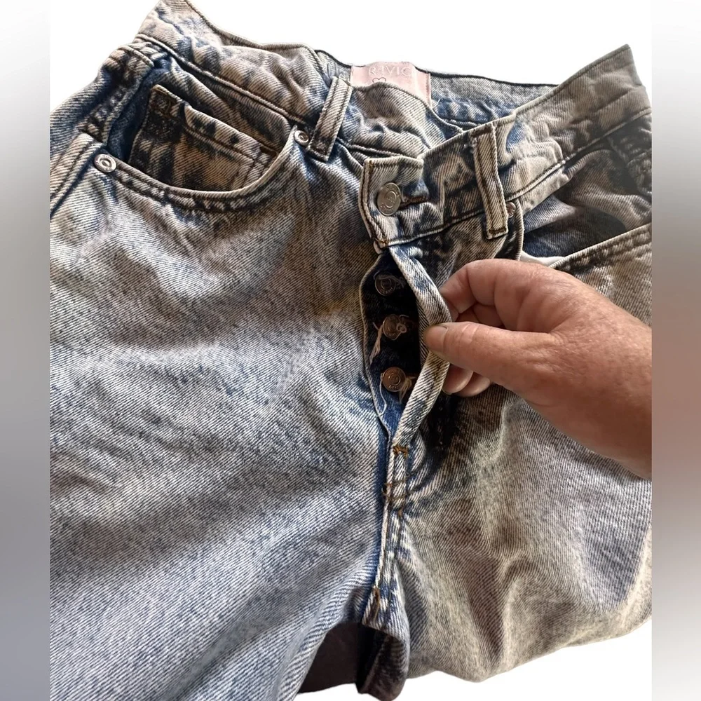 Revice size 25 crossover/asymmetrical waist denim jeans.‎ Button fly, acid wash. - Picture 7 of 14